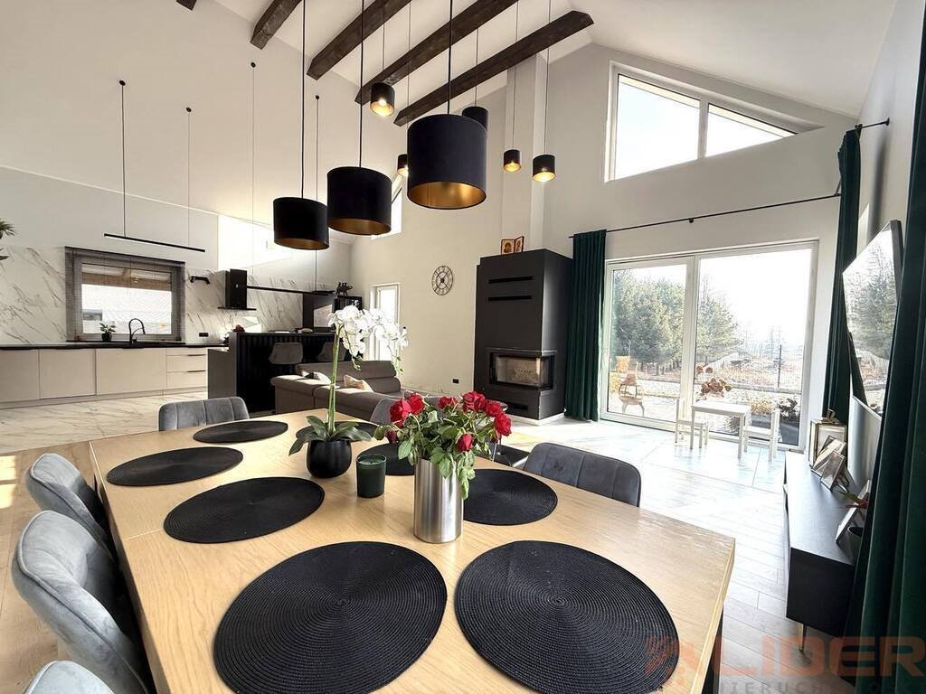 Nowoczesny dom z antresolą, kominkiem i dużym ogrodem Krynice  174m2 Foto 1