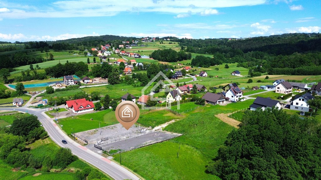 Na sprzedaż działka usługowa 24 arów z mediami w Królówce Królówka  2 400m2 Foto 1
