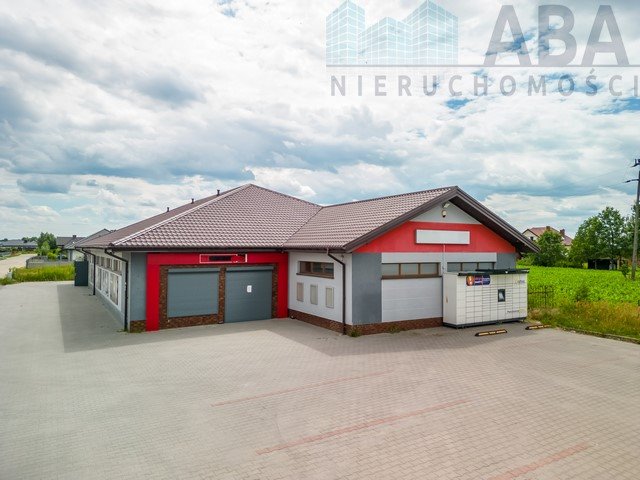 Do sprzedania atrakcyjny lokal 438 m² z pełnym wyposażeniem Sławsk  438m2 Foto 1