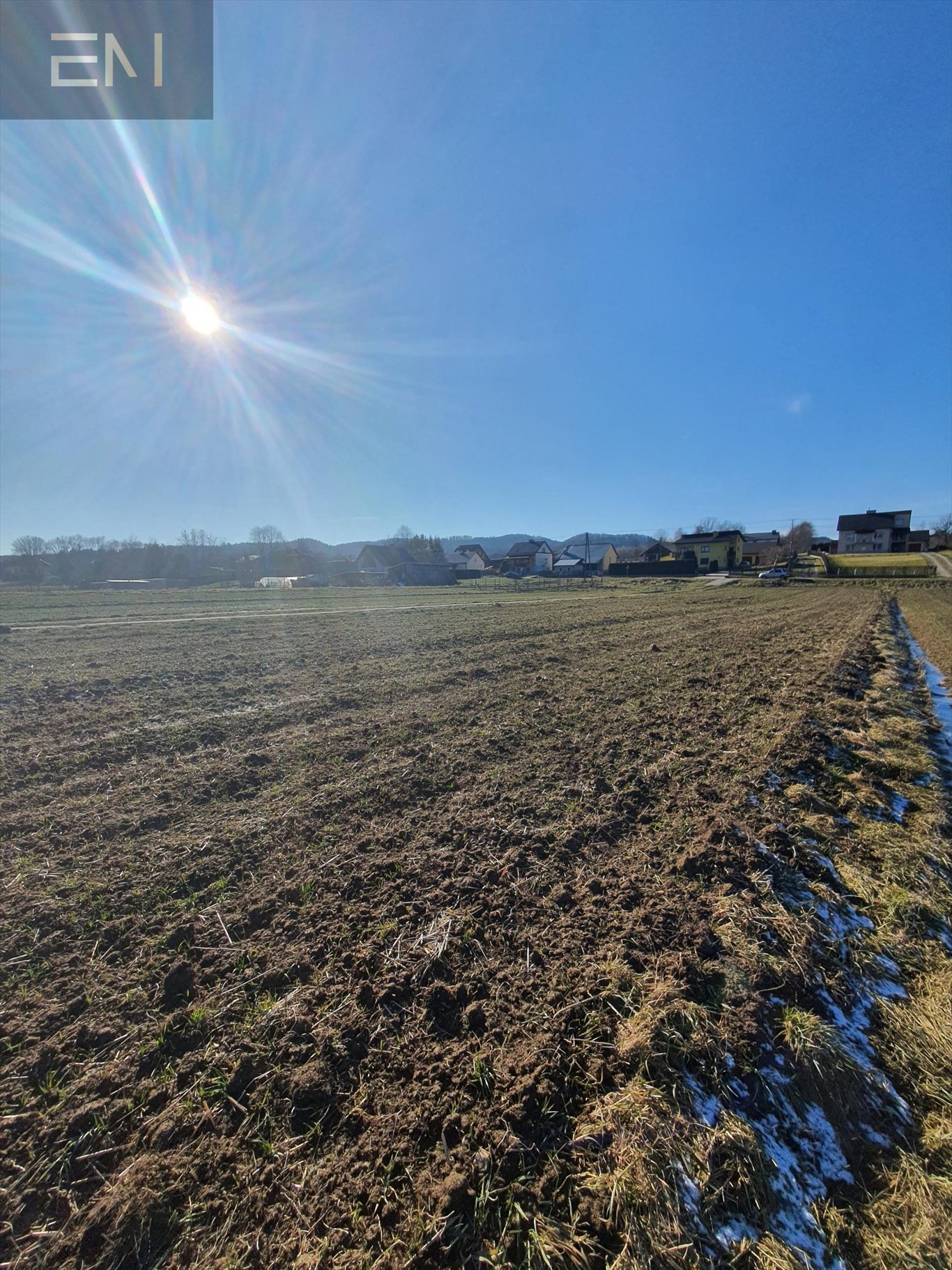 Działka 31 ar z dostępem do drogi asfaltowej i mediami Wysoka Strzyżowska  3 100m2 Foto 1