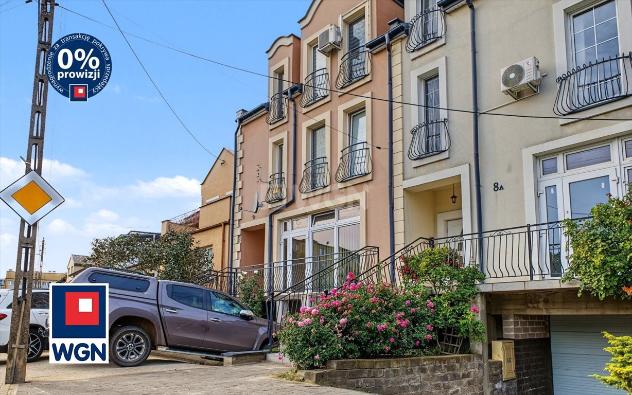 Na sprzedaż przestronny dom 377 m² z garażem w Nowym Dworze Mazowieckim Nowy Dwór Mazowiecki, Nowy Dwór Mazowiecki  377m2 Foto 1