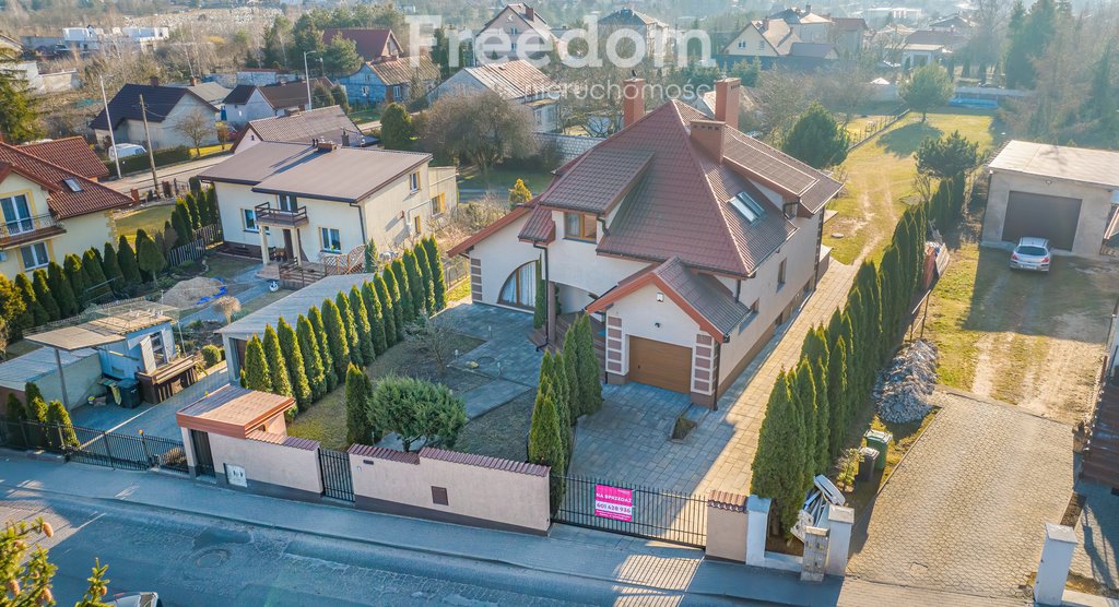 Dom na sprzedaż Mława, abpa Antoniego Nowowiejskiego  242m2 Foto 1