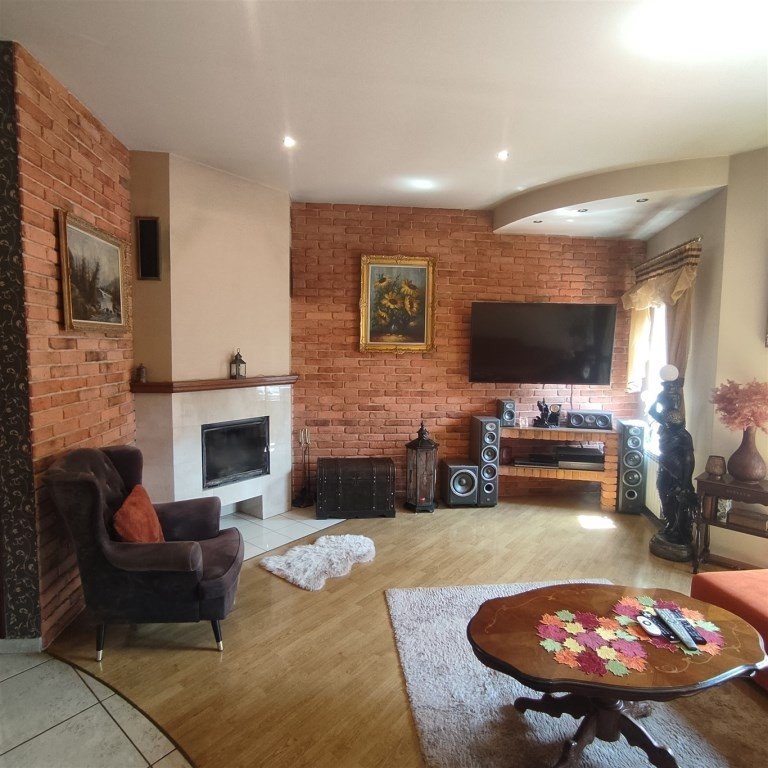 Inwestycja z dochodem: dom i lokal usługowy w Wyszkowie Wyszków, Dworcowa  430m2 Foto 1