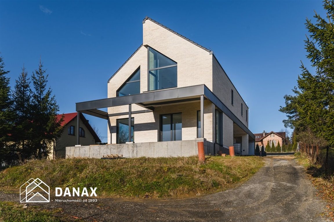 Nowoczesny dom z widokiem na Babia Górę, 299 m2, Siercza Siercza  339m2 Foto 1