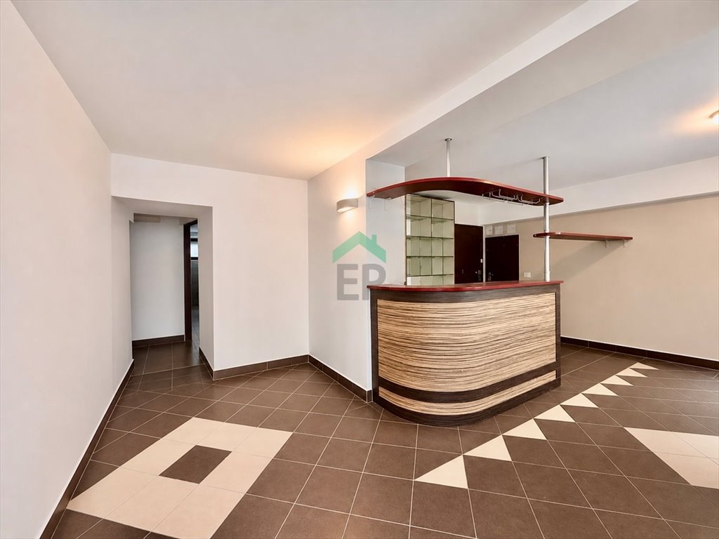 Na sprzedaż przestronny lokal 83 m² w centrum Częstochowy Częstochowa, Śródmieście  83m2 Foto 1