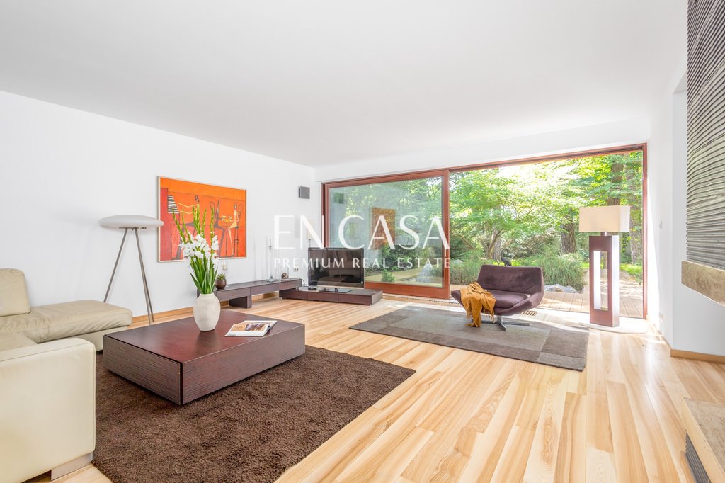 Przestronny dom z ogrodem, 6 pokoi, 5 łazienek, gabinet Konstancin-Jeziorna  320m2 Foto 1