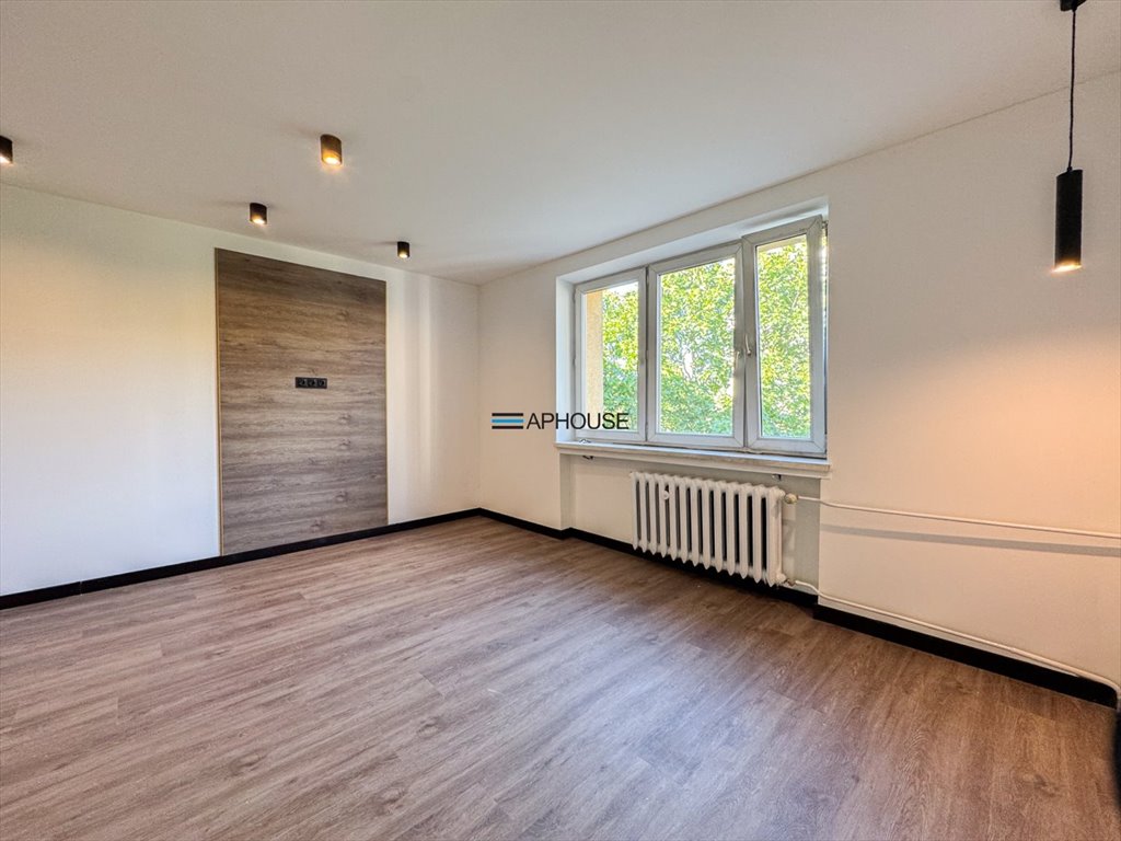 Nowa Huta - 24 m² po remoncie z aneksem kuchennym: Kraków Nowa Huta: os. Wysokie
