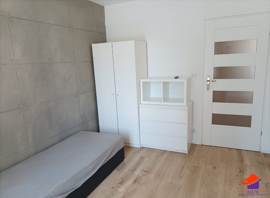 Mieszkanie trzypokojowe na sprzedaż Katowice, Zawodzie  44m2 Foto 1