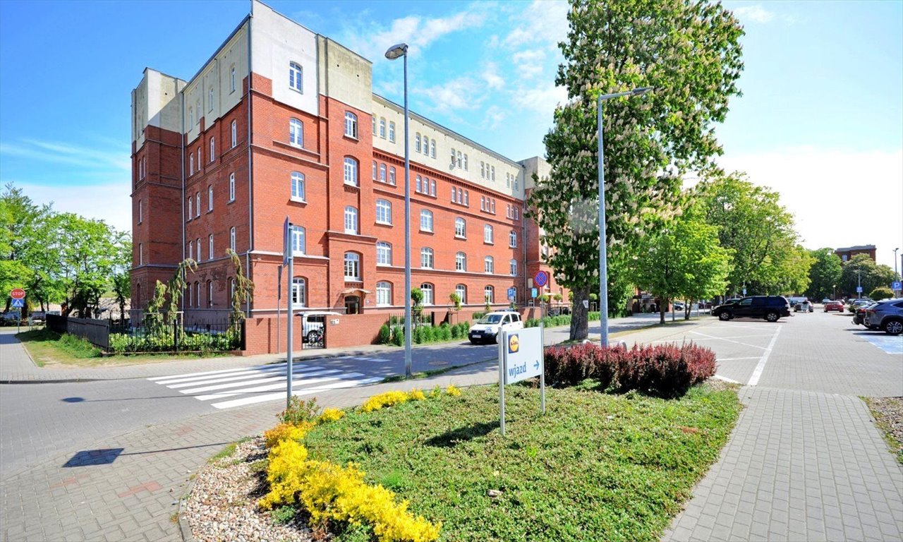 Mieszkanie trzypokojowe na sprzedaż Kołobrzeg, Śródmieście, Jedności Narodowej  66m2 Foto 1