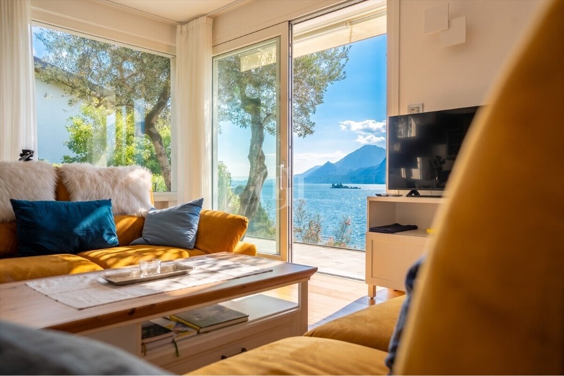 Luksusowa willa z panoramicznym widokiem na jezioro Garda polecam Włochy, Malcesine  140m2 Foto 1