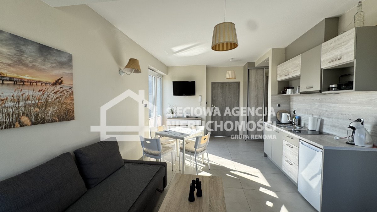 Widokowe 2-pokojowe mieszkanie z tarasem i widokiem na morze Rewa, Plażowa  32m2 Foto 1