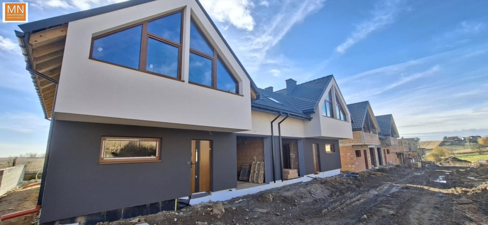 Polecam nowoczesny dom 6 pokoi 187 m² na osiedlu Żonkilowa Dojazdów, Żonkilowa  187m2 Foto 1
