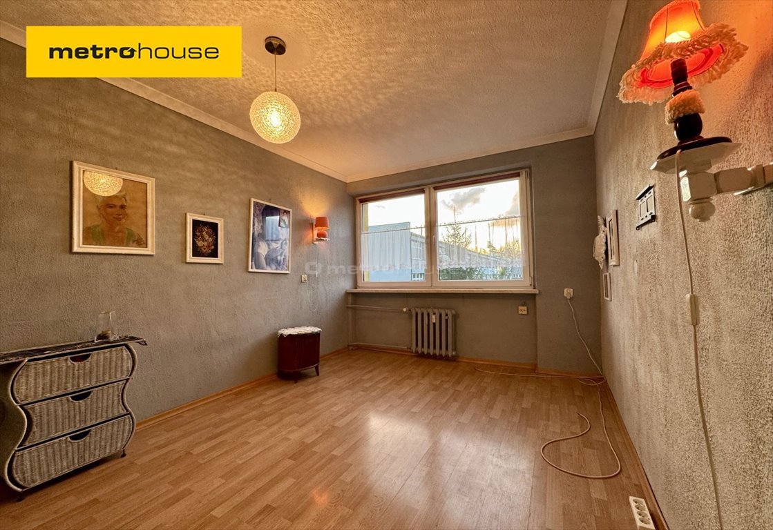 Kawalerka na sprzedaż Knurów, Żeromskiego  30m2 Foto 1