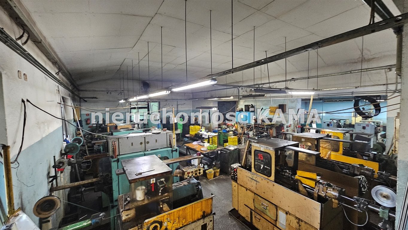 Do sprzedania obiekt przemysłowy z budynkiem mieszkalnym 676 m² Wilkowice  676m2 Foto 1