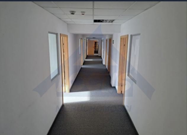 Nowoczesne biuro 325 m² z doskonałym dojazdem i monitoringiem Warszawa, Bielany  325m2 Foto 1