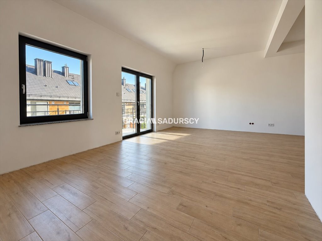 Sprzedam dwupoziomowe mieszkanie 99 m² z balkonami w Wieliczce Wieliczka, Krzyszkowicka  60m2 Foto 1