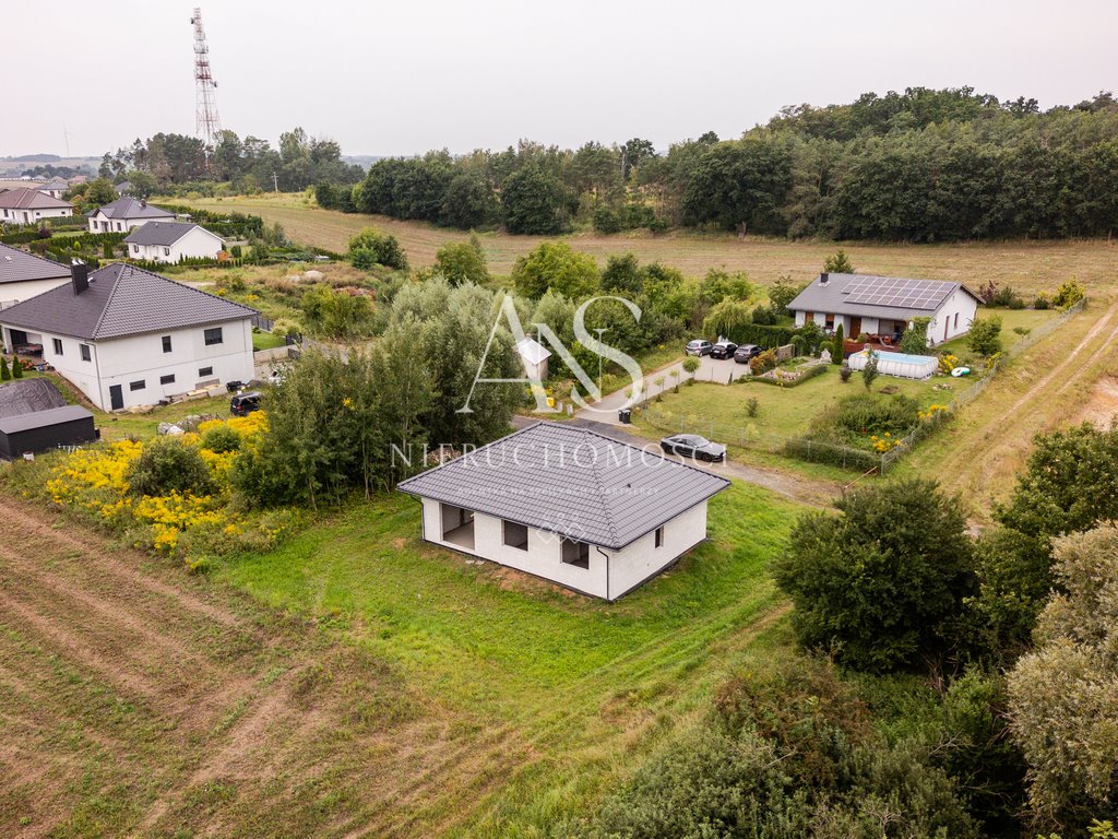 Przestronny dom 105 m² z funkcjonalnym układem i możliwością własnej aranżacji Klicko  105m2 Foto 1