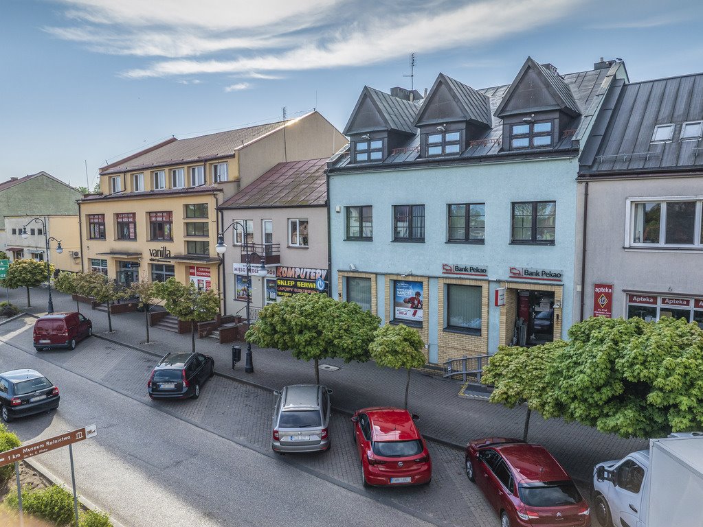 Lokal usługowo-biurowy 298 m² przy Pl. 3 Maja w Ciechanowcu Ciechanowiec, pl. 3 Maja 25  298m2 Foto 1
