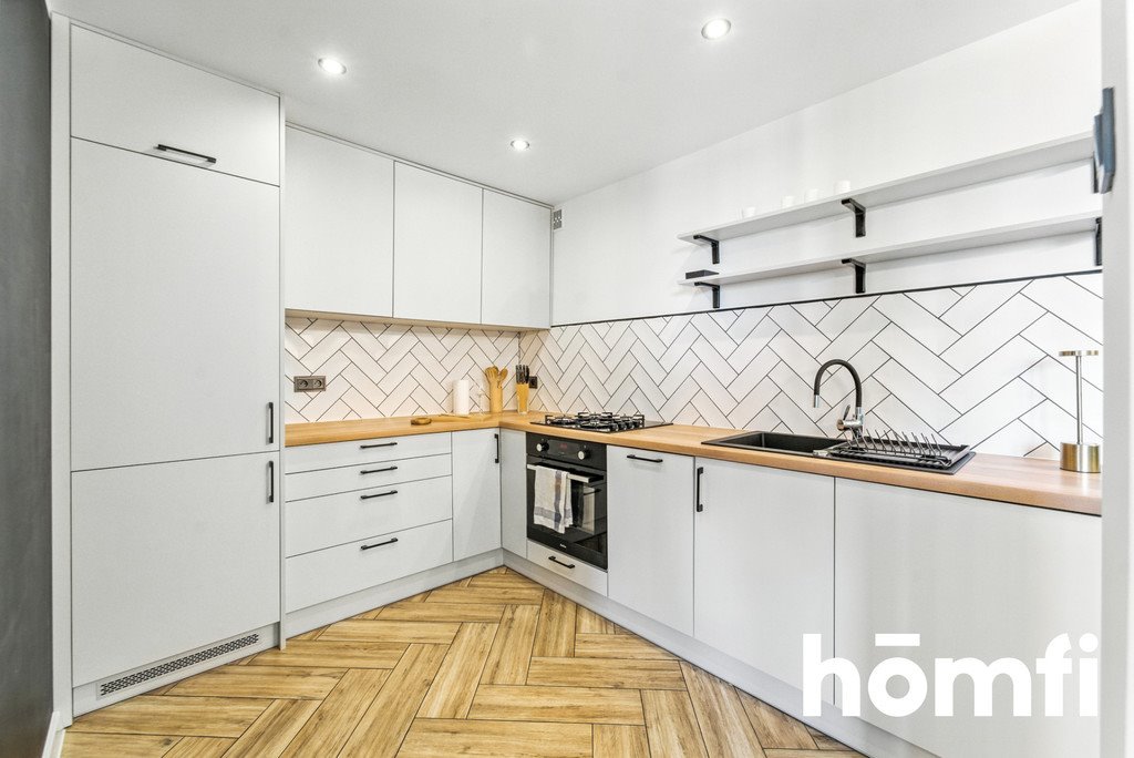 Nowoczesne 48 m² w sercu Katowic z panoramicznym widokiem Katowice, Śródmieście, al. Wojciecha Korfantego  48m2 Foto 1