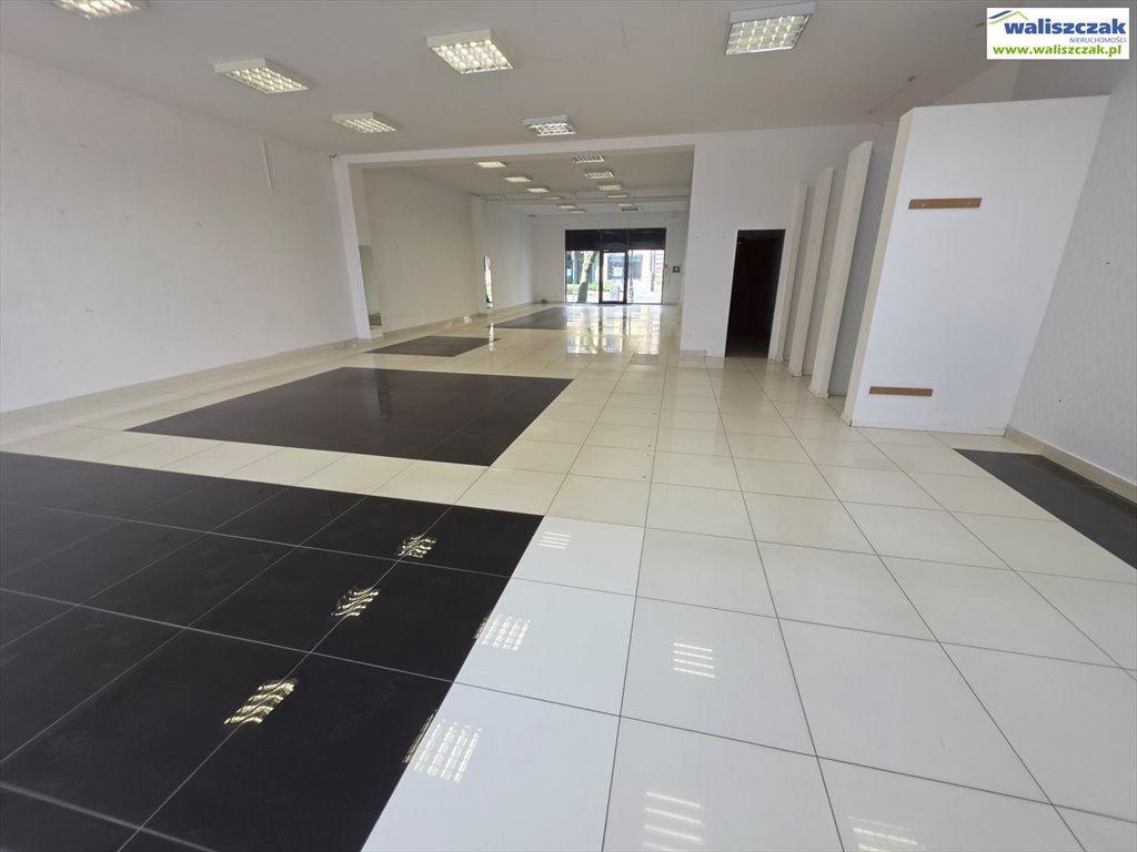 Zapraszam do wynajmu lokalu 176 m² z witrynami w centrum Piotrkowa Piotrków Trybunalski, J. Słowackiego  176m2 Foto 1