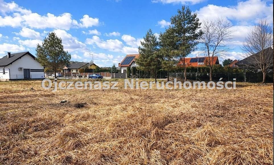 Działka 1226 m² w Łochowicach - spokojna okolica z mediami Łochowice  1 226m2 Foto 1