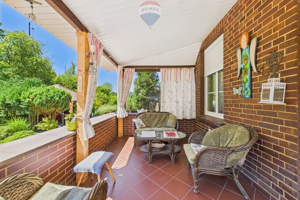 Dom na sprzedaż Brzeg Dolny  374m2 Foto 1