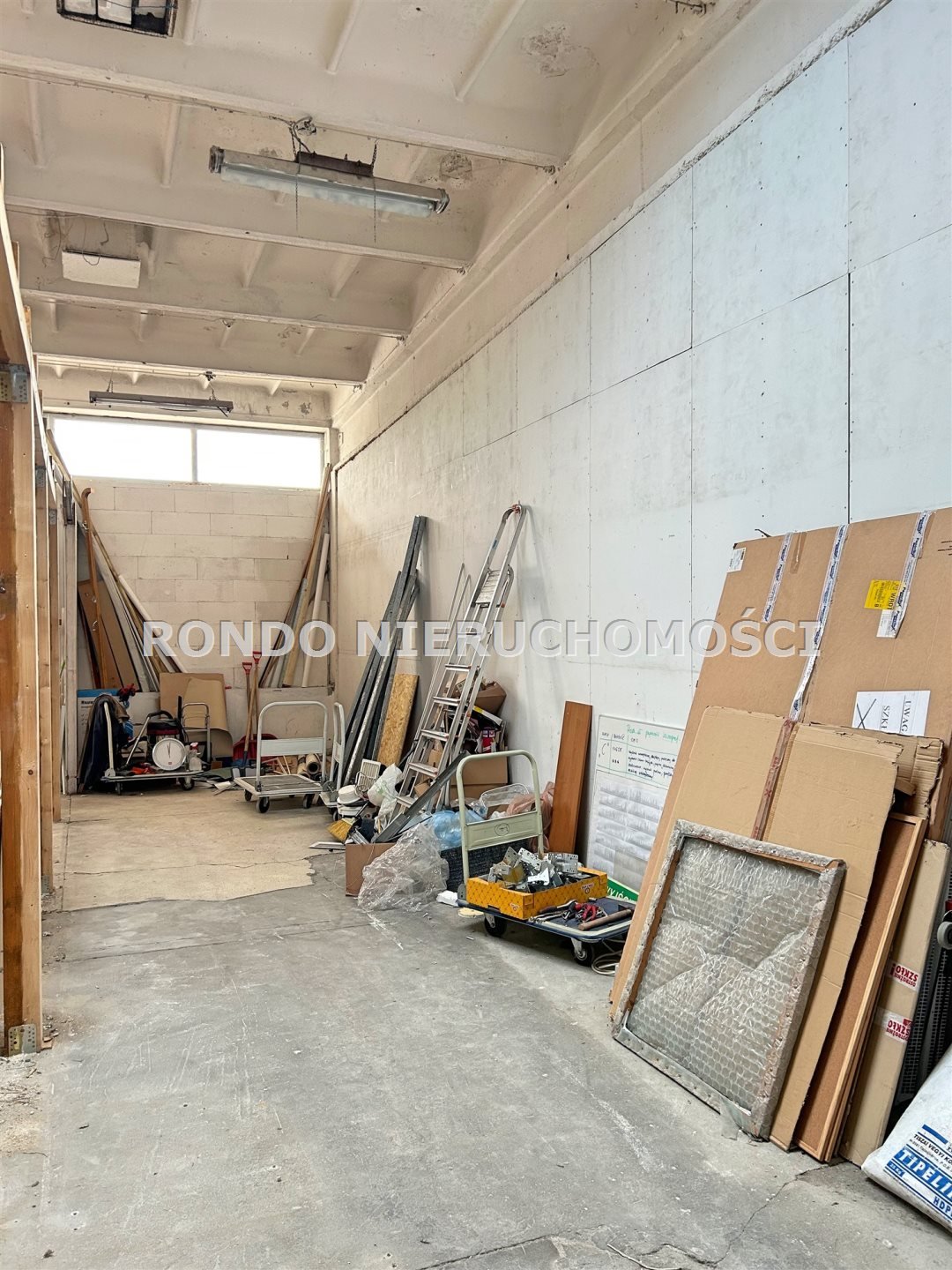 Hala magazynowa 126 m² z biurem i rampą w Krzykach Wrocław, Krzyki  126m2 Foto 1