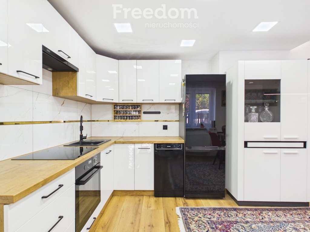 Sprzedam dom dwulokalowy z nowoczesnymi rozwiązaniami i 9 pokojami Szadurczyce  239m2 Foto 1