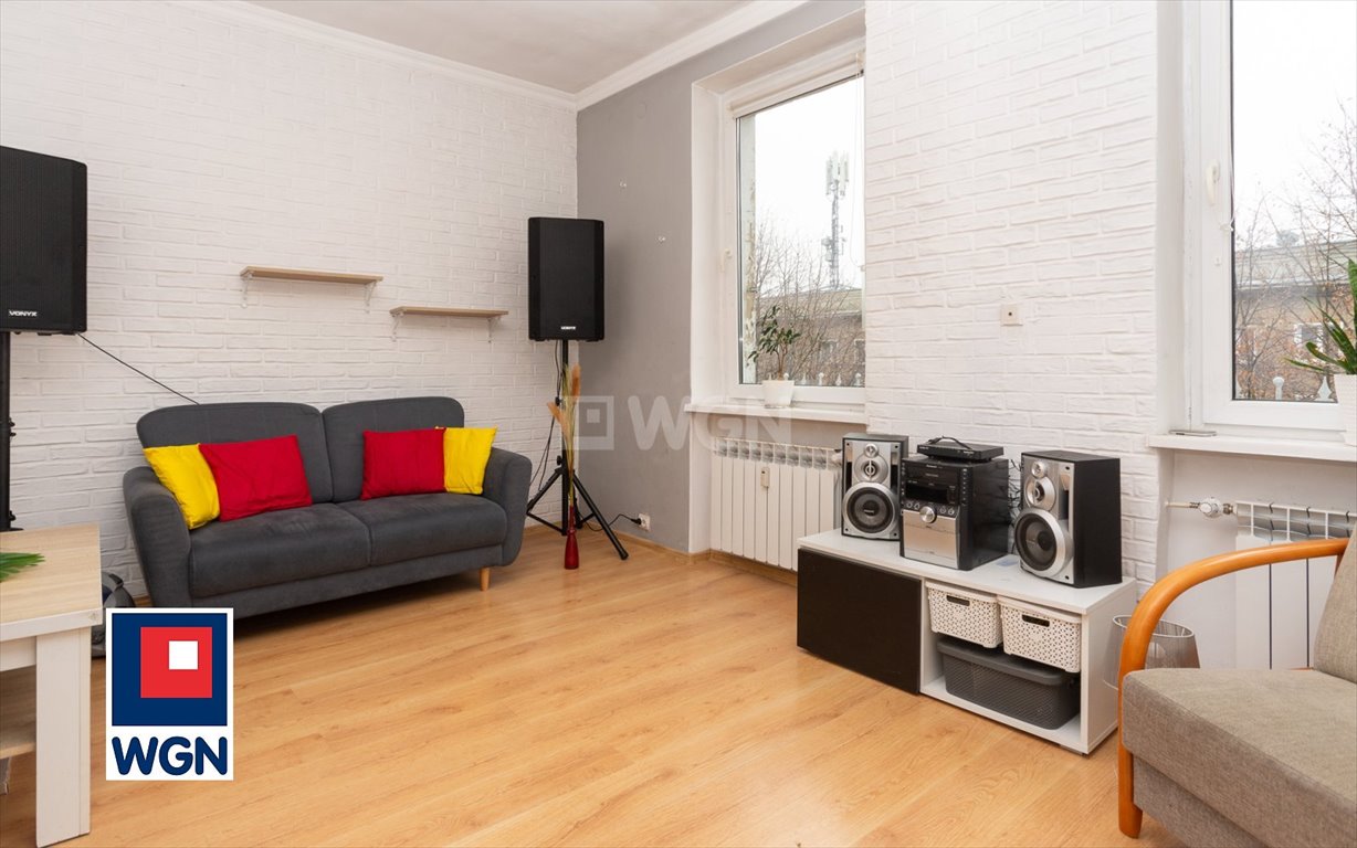 Przestronne 3 pokoje z widną kuchnią, balkon, niski blok Pyskowice, Centrum, plac marszałka Józefa Piłsudskiego  53m2 Foto 1