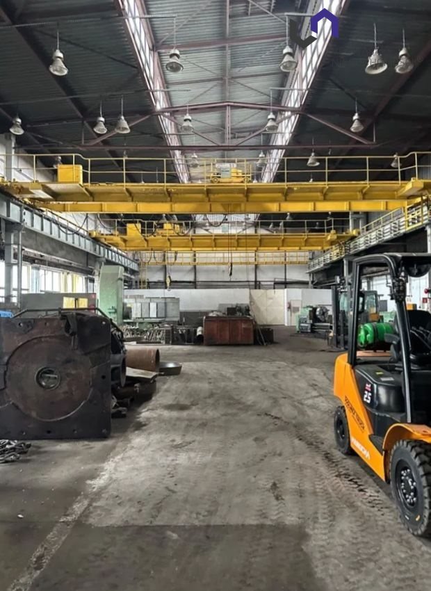 Na wynajem przestronna hala 1000 m² z suwnicami i placem Katowice, Szopienice  1 000m2 Foto 1