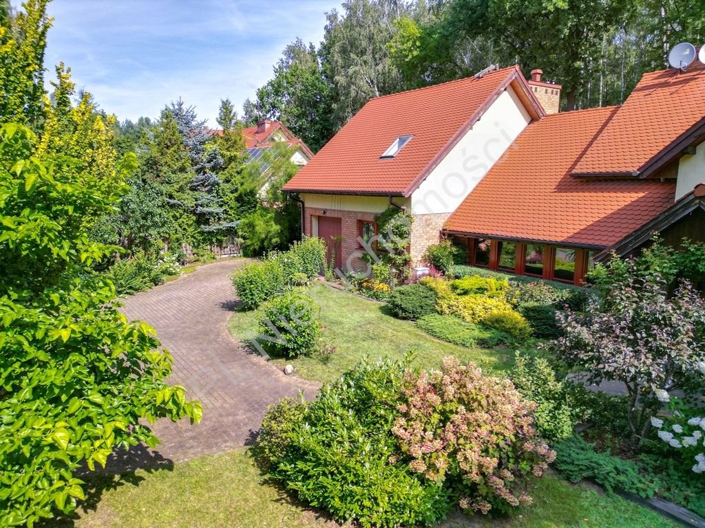 Na sprzedaż przestronny dom 235 m² w Opypach z niezależną częścią mieszkalną Opypy  235m2 Foto 1