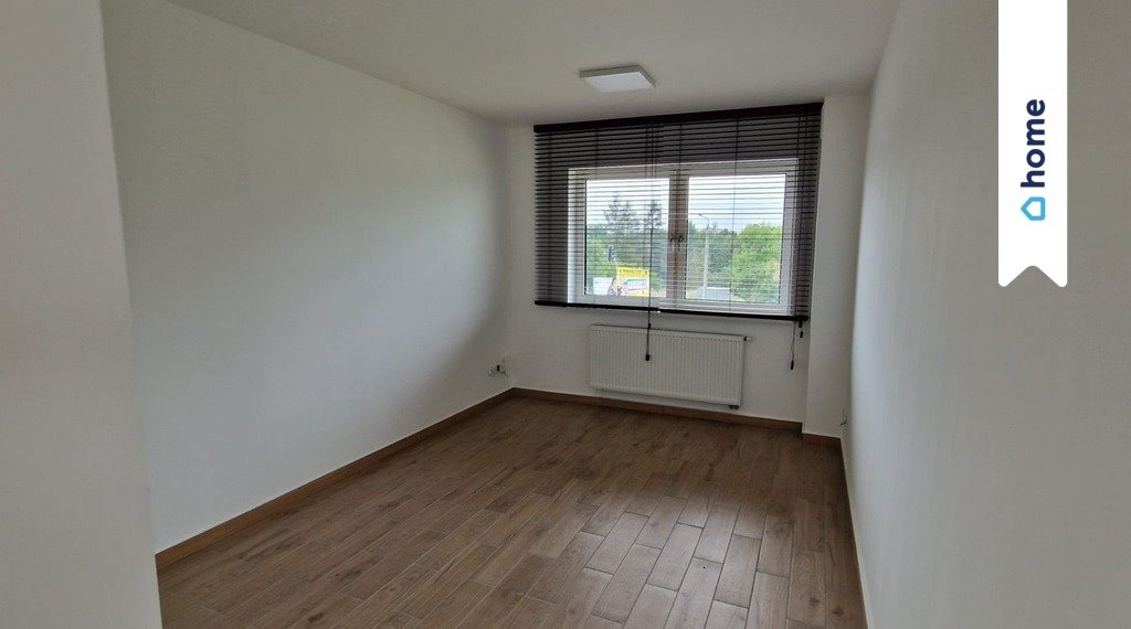 Budynek usługowy 98 m² z garażem, widoczny przy głównej trasie Radlin  98m2 Foto 1