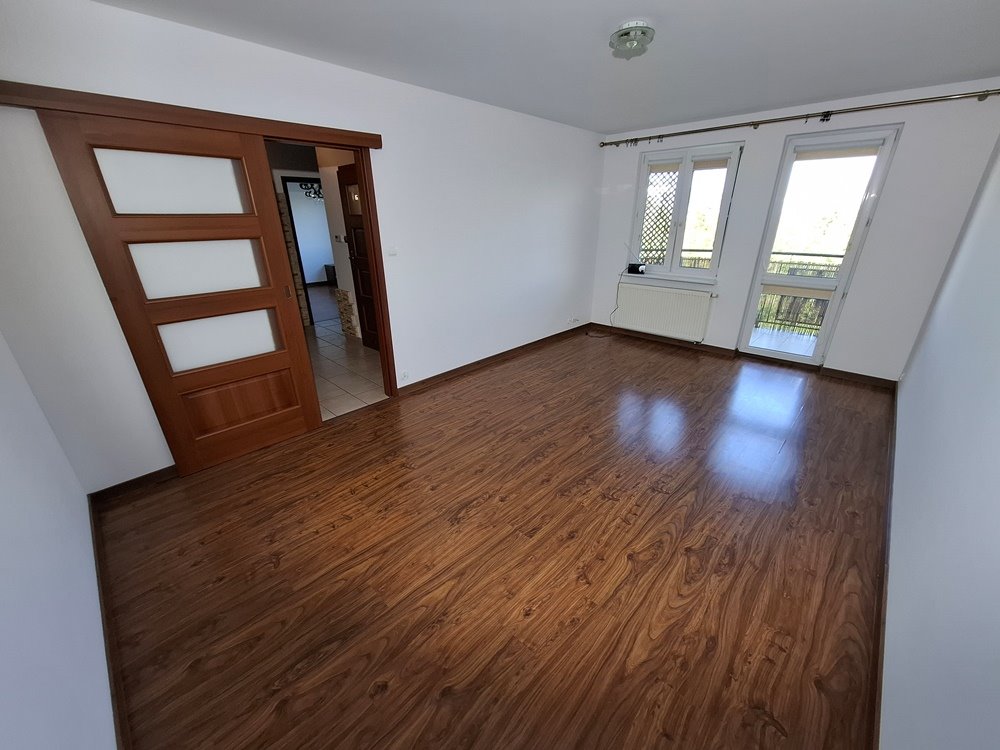 Mieszkanie trzypokojowe na wynajem Słupca  72m2 Foto 1