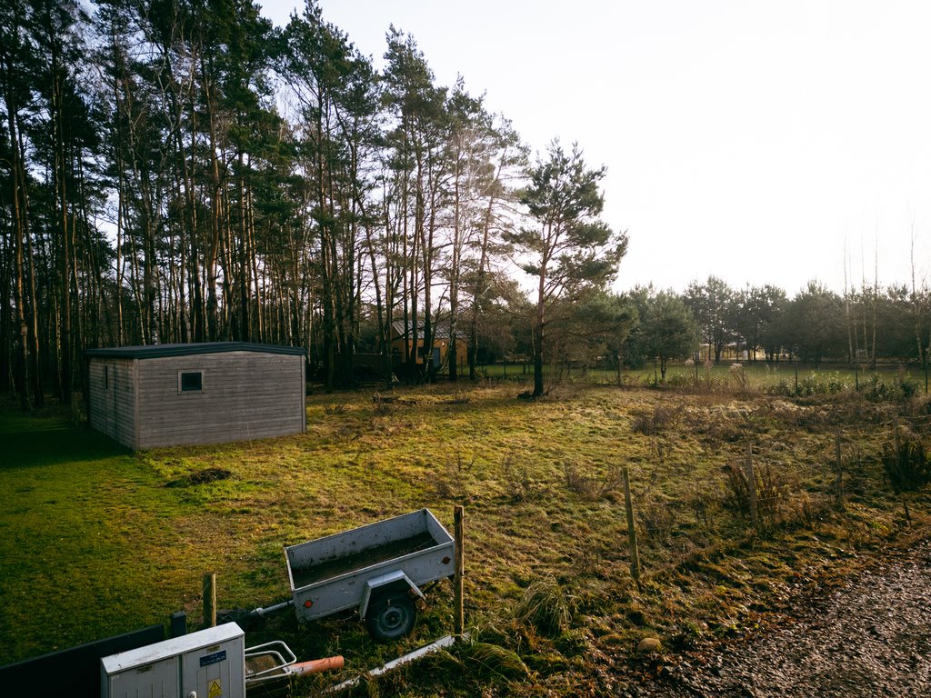 Działka 1722 m² z nowoczesnym domkiem i zielonym zakątkiem Prusinowice  1 722m2 Foto 1