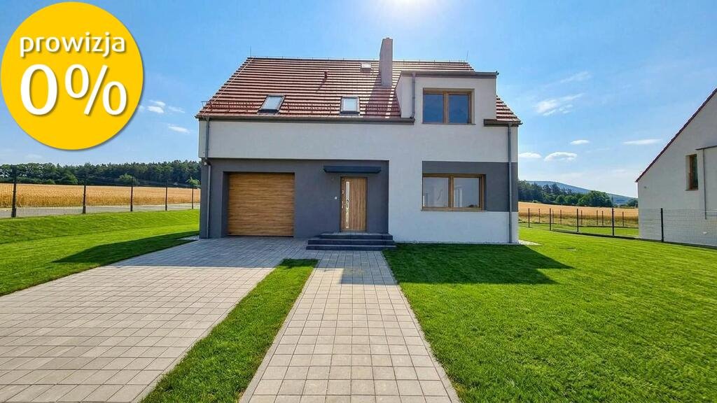 Nowoczesny dom z ogrodem - 127 m² w Sobótce z garażem Sobótka, Polna  153m2 Foto 1