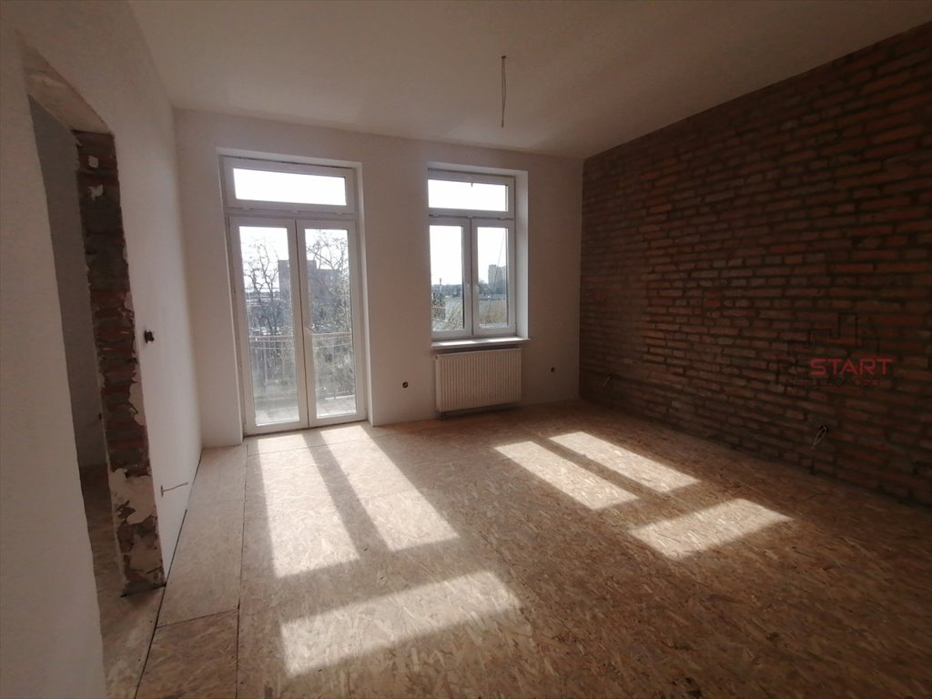Dwupokojowe mieszkanie do wykończenia, balkon, centrum miasta Żyrardów  38m2 Foto 1