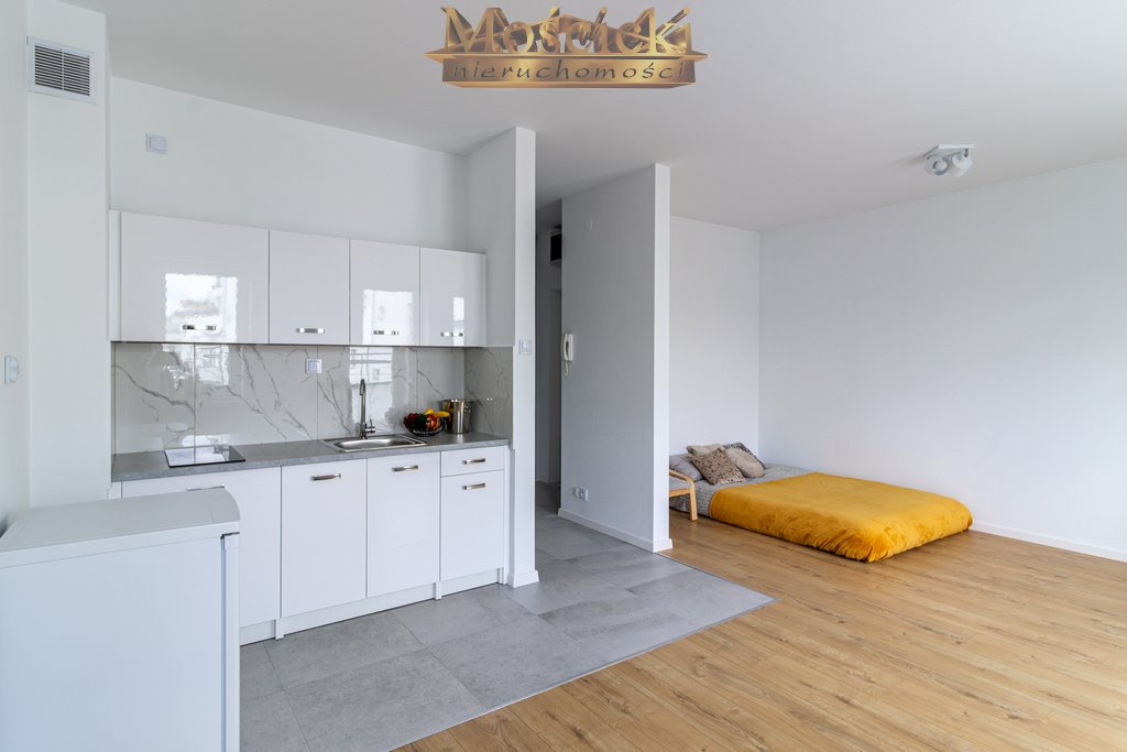 Elegancka kawalerka 33 m² z balkonem, metro pod domem zapraszam Warszawa, Ursynów, Aleja Komisji Edukacji Narodowej  33m2 Foto 1