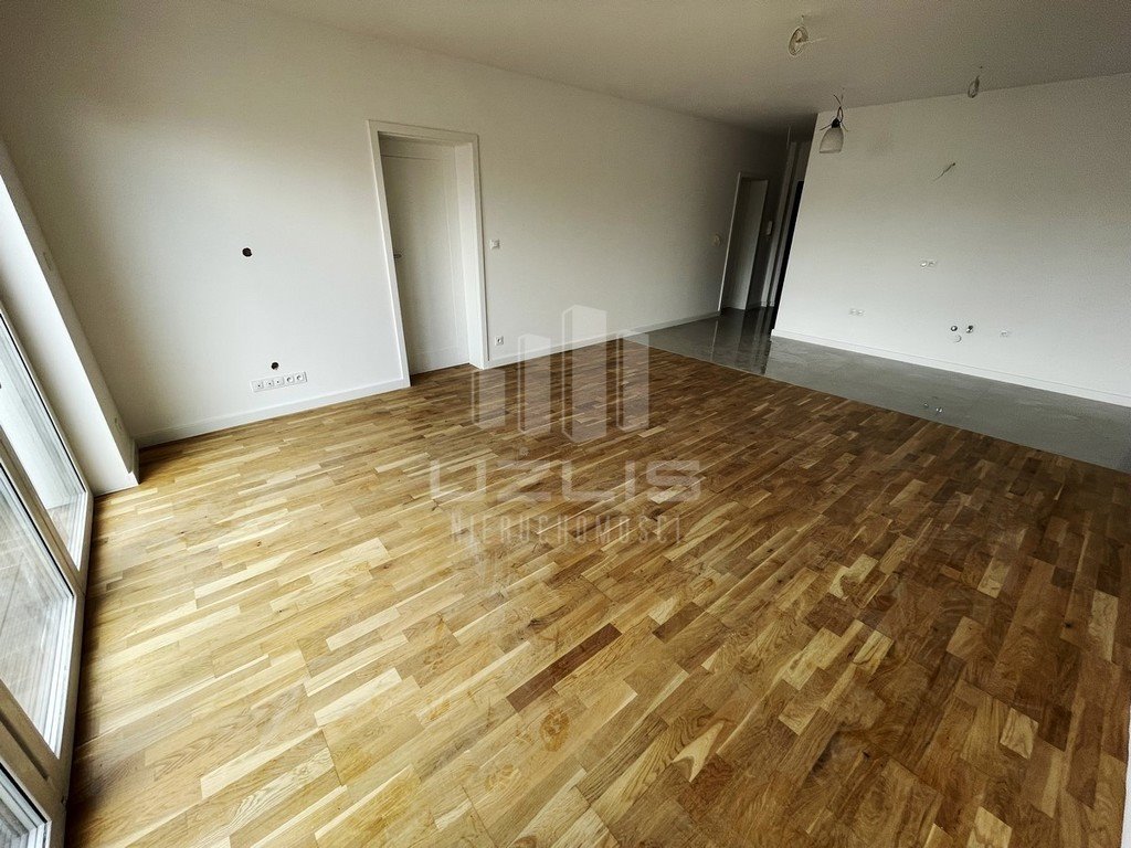 Mieszkanie trzypokojowe na sprzedaż Starogard Gdański, Henryka Dąbrowskiego  66m2 Foto 3