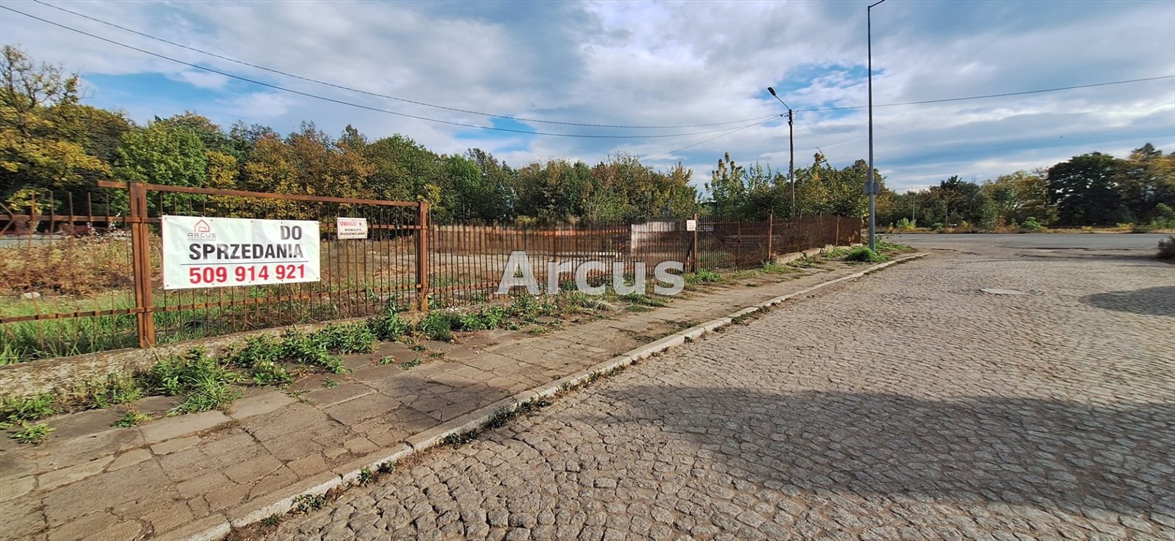 Sprzedam działkę usługową 3200 m² z pełnym uzbrojeniem w Tarnowie Tarnów, Strusina, Aleksandra Studniarskiego  3 215m2 Foto 1