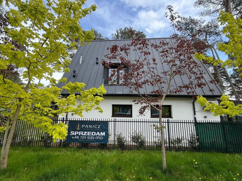 Na sprzedaż luksusowy dom 138 m² z ogrodem i apartamentami Pobierowo, Karola Borka  138m2 Foto 1