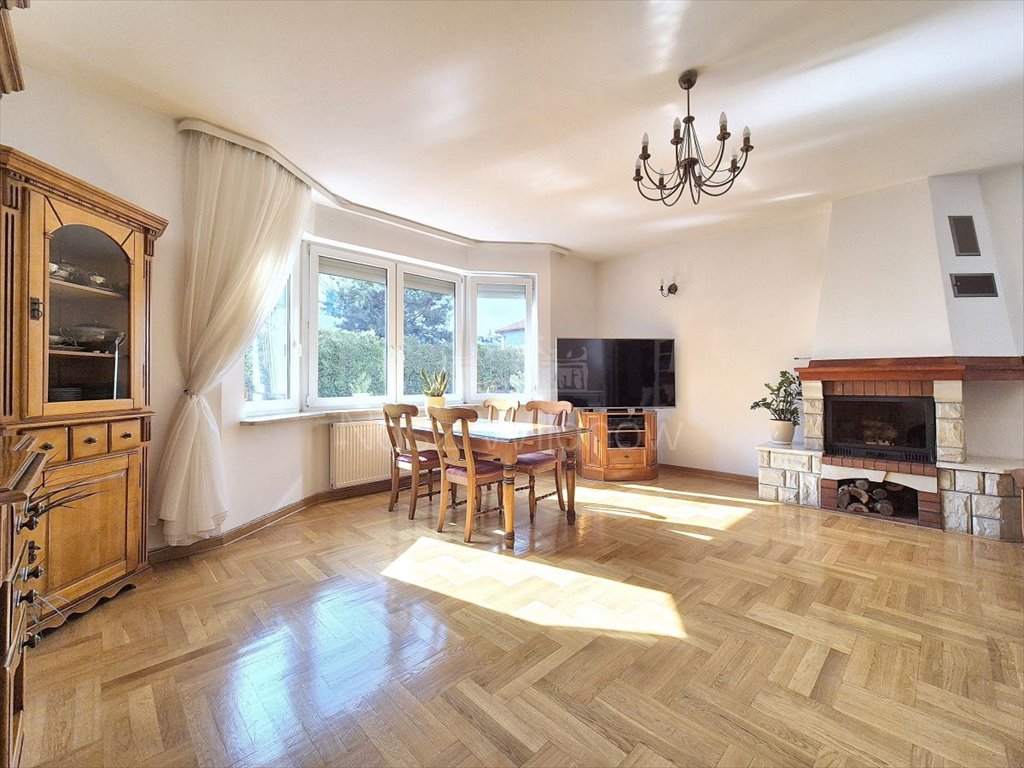 Przestronny dom 190 m2 w Wilanowie z ogrodem i 6 pokojami Warszawa, Wilanów, Wilanów, Rumiana  190m2 Foto 1
