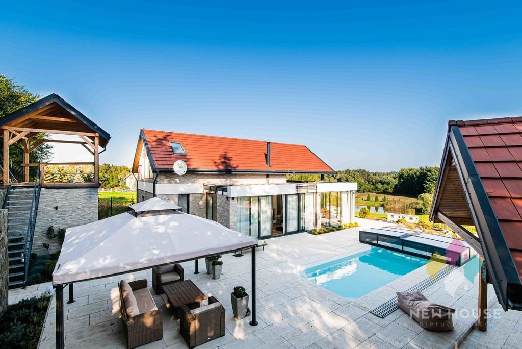 Dom śródziemnomorski z basenem i widokiem na jezioro Morąg  148m2 Foto 1