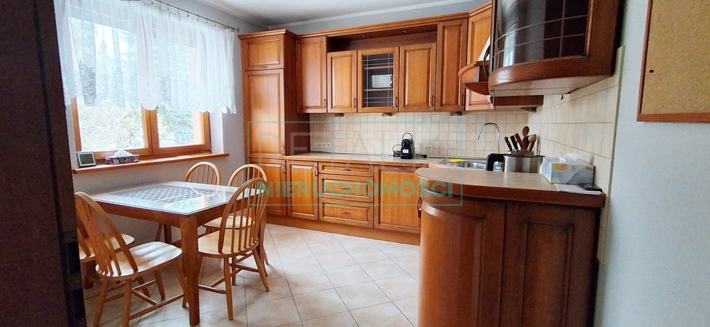 Przestronny dom 260 m² z garażem i ogrodem w Radoniach Radonie  260m2 Foto 1