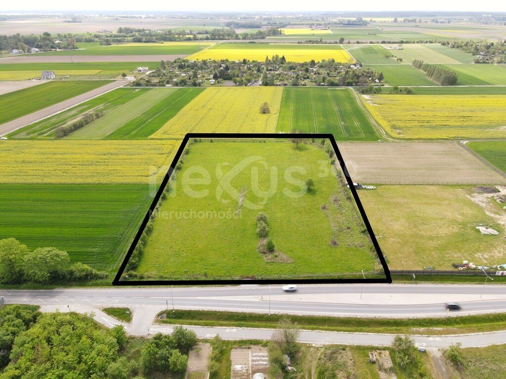 Działka inwestycyjna 13 000 m² z infrastrukturą i potencjałem Oleśnica  13 000m2 Foto 1