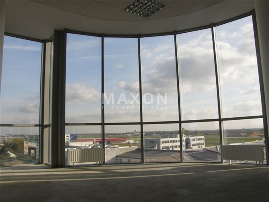 Lokal użytkowy na wynajem Warszawa, Włochy, Okęcie  238m2 Foto 1