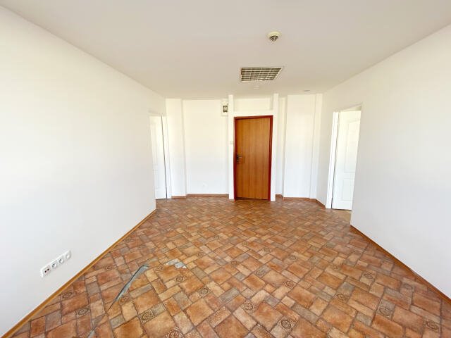 Wynajem biura 43 m² z parkingiem i monitoringiem Opole  43m2 Foto 1