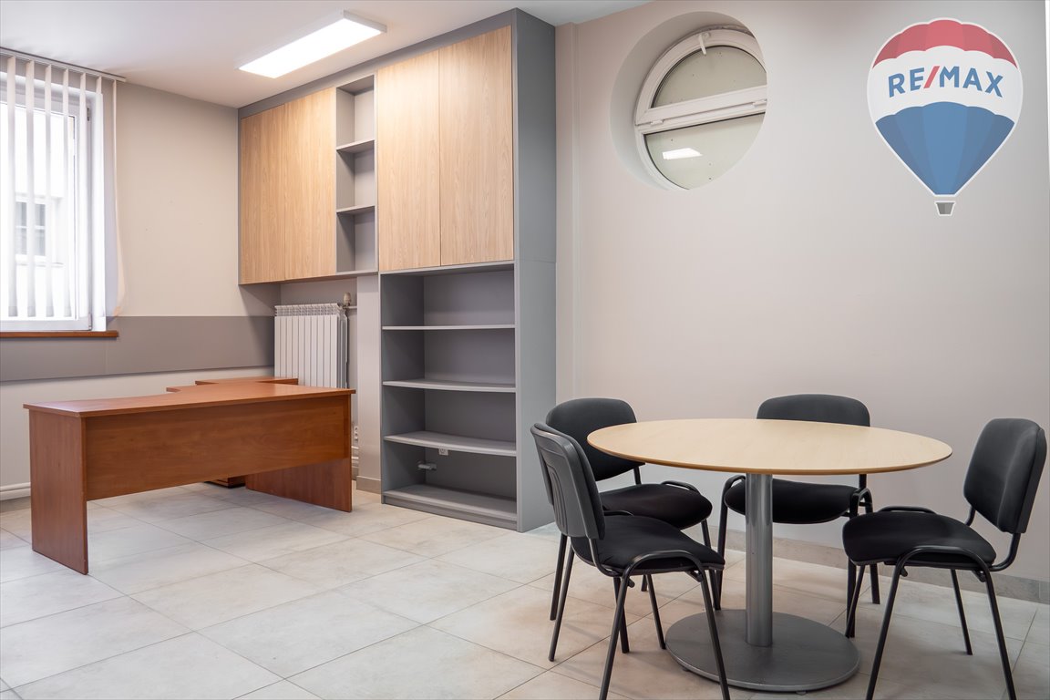 Wynajmę funkcjonalny lokal biurowy 22 m² z szybkim internetem Grodzisk Mazowiecki, R. Traugutta  22m2 Foto 1