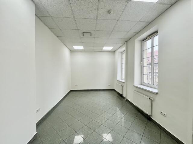 Lokal użytkowy na wynajem Opole, Centrum  16m2 Foto 1
