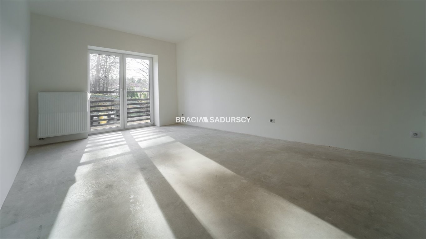 Nowoczesne 2-pokojowe mieszkanie z miejscem postojowym i widokiem na las Chrzanów, Stella, Kolonia Stella  61m2 Foto 1