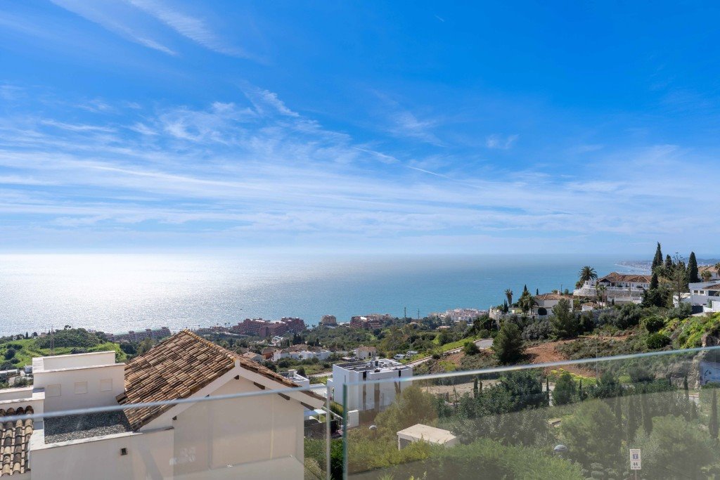 Luksusowe 2-pokojowe z panoramicznym widokiem na morze Hiszpania, Benalmadena  128m2 Foto 1